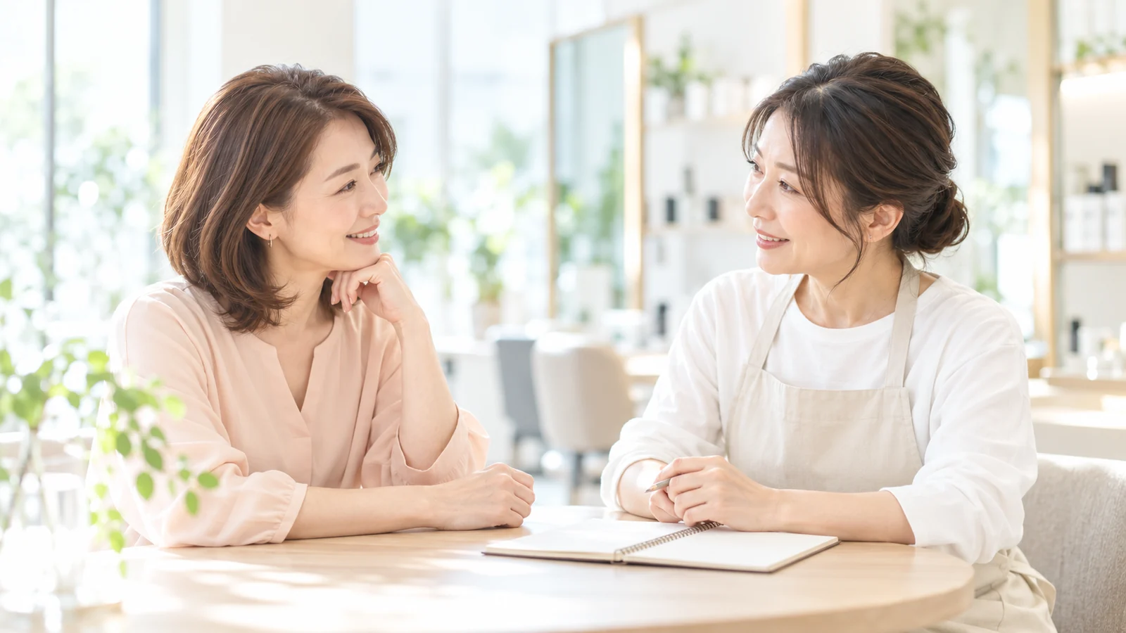美容師の復帰と勤務条件を相談するイメージ